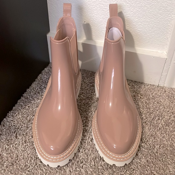 Dolce Vita Stormy Lug Sole Rain Bootie - Picture 3 of 10